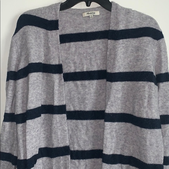 ⬇️ Kent Cardigan Sweater in Stripe - Picture 5 of 7